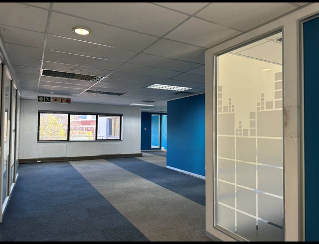 703M² OFFICE TO LET IN CENTURION CENTRAL